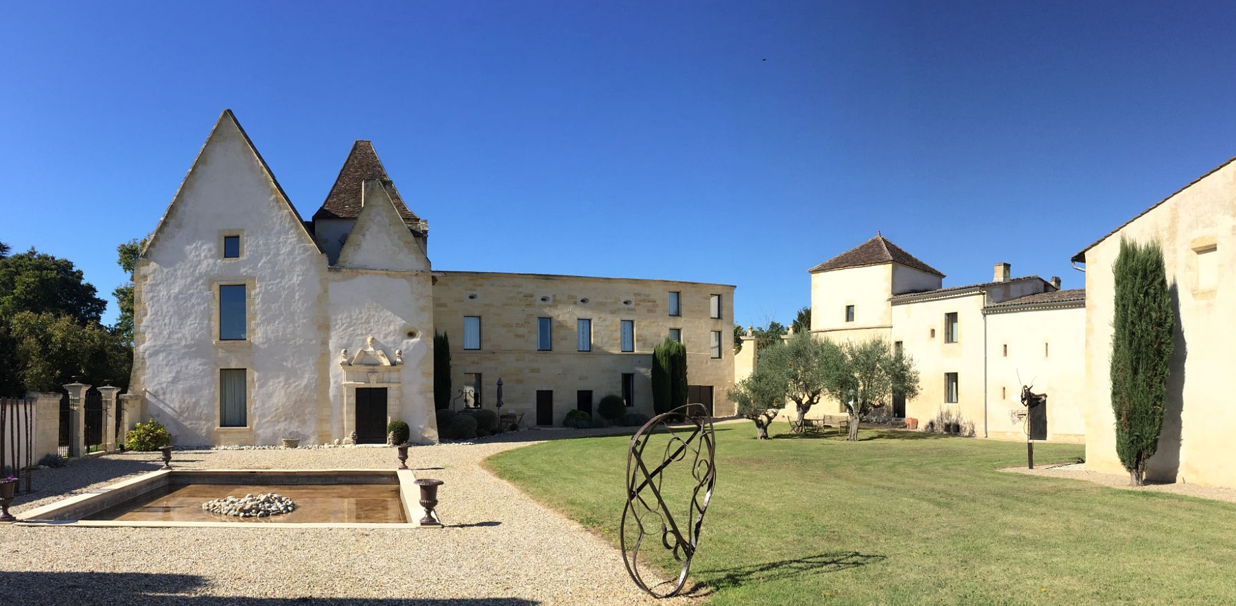 Château du Petit Puch, Grand Vin de Bordeaux en AOC Graves de Vayres, une réelle alternative aux meilleurs crus de la rive droite.
